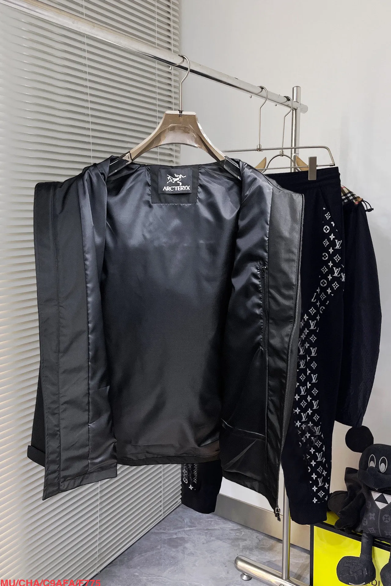Same Style， ， 2026 New Arrival ，Original Premium Breathable ， ， ， Quality。 ， Sizes：M～3XL，